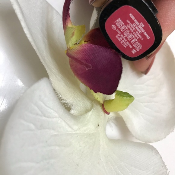 🎁Makeup bundle🎁 - Picture 3 of 9